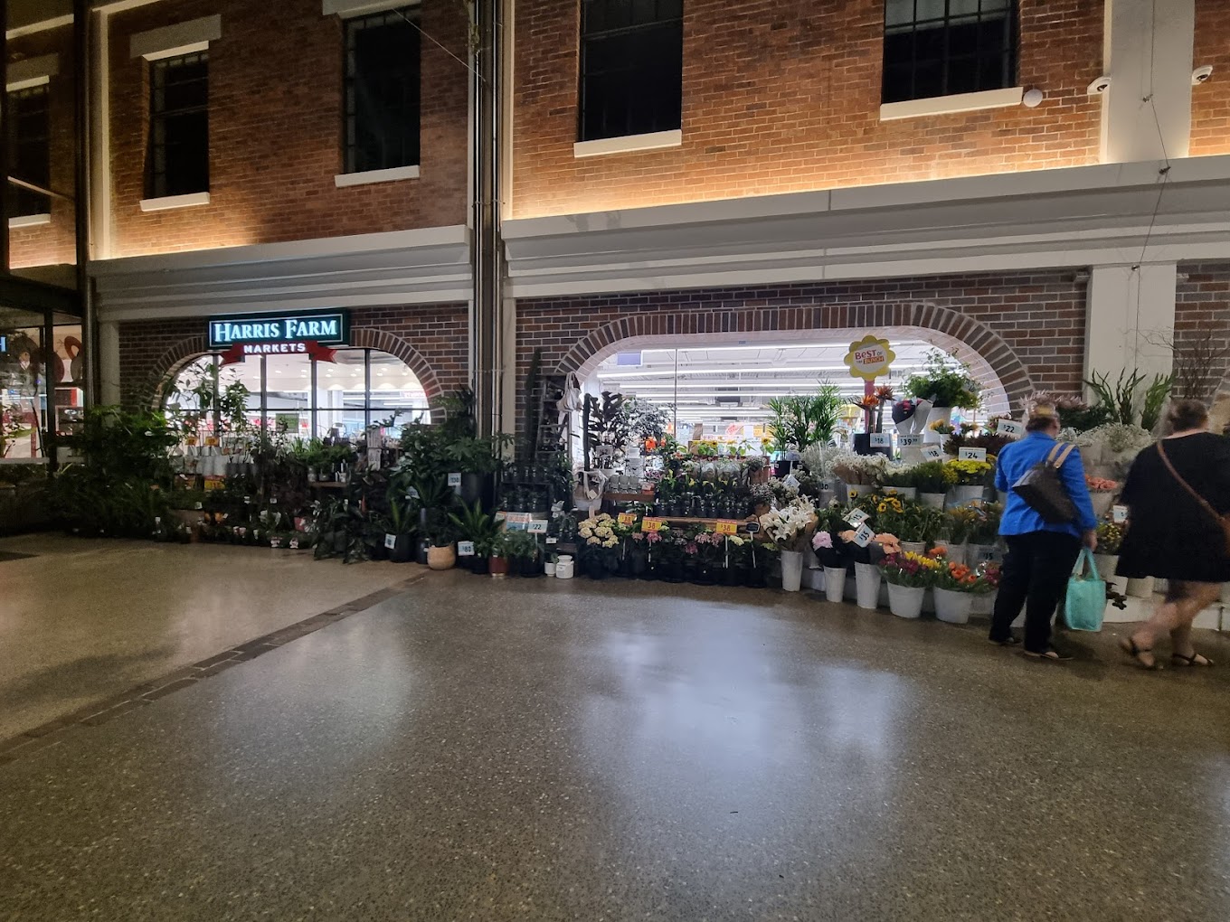 Harris Farms – West End